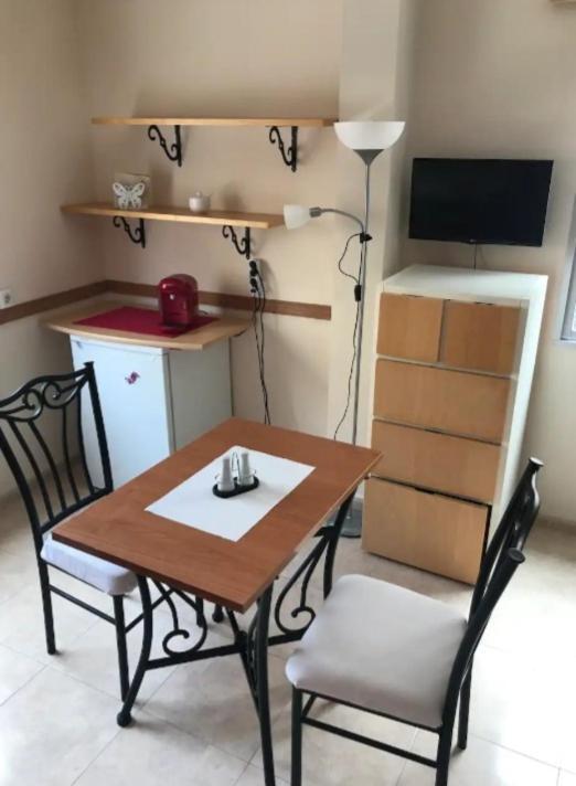 Apartamentos Real 81 エステポナ エクステリア 写真